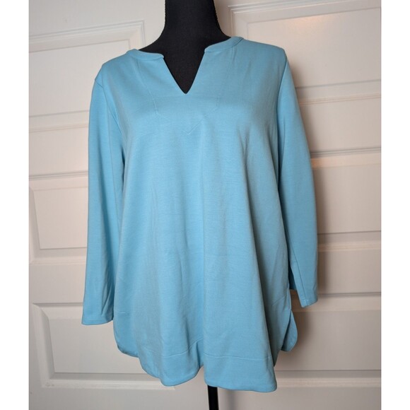 J. Jill Tops - J Jill Wearever Size M Tunic Blouse Split V-Neck Blue Stretch Relaxed Colorful
